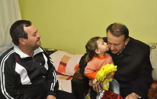 Karabalık, Avluburun'da Yaşlı Ve Hasta Ziyaretinde