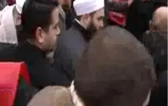 Fatih Camii'nde Erbakan İzdihamı