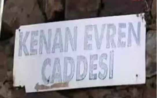 Bodrum - Kenan Evren Adı Değişmedi