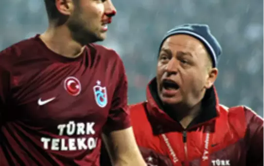 Burnu Kırılan Burak Oyundan Çıkmak İstemedi