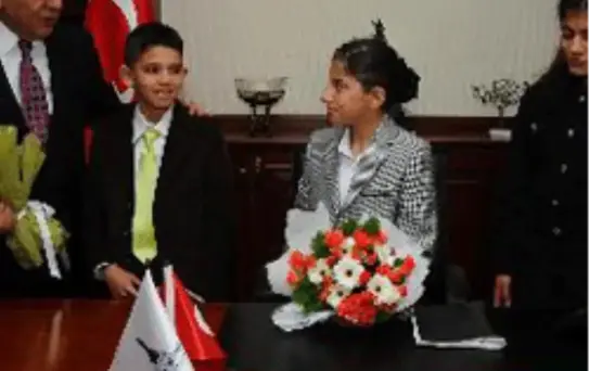 Başkan Kocaoğlu, Koltuğunu Nazlıcan’a Bıraktı