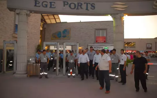 Kuşadası Limanı'nda, Yıkım Gerginliğinde Yumuşama