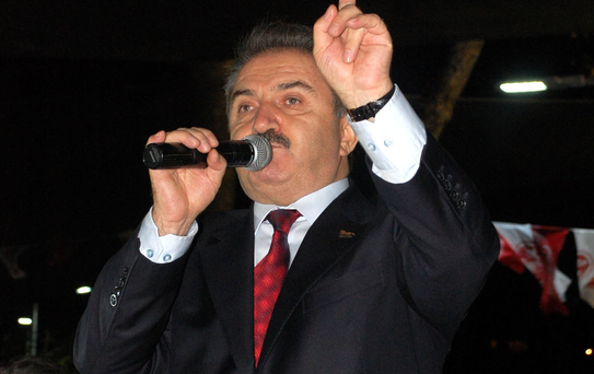 Onu Kapıcısı Bile Tanımıyor!