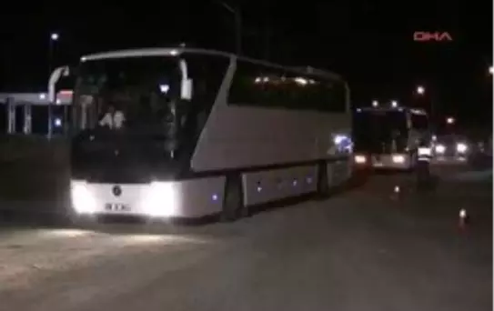 Orhangazi Ek Bursa'da 'gemlik Yürüyüşü' Alarmı İmralı Adası'nda Ömür Boyu Hapis Cezasına Çarptırılan Teröristbaşı Abdullah Öcalan'ın, Avukatları ve Aileleriyle Görüştürülmemesini Protesto Etmek İçin, Tutuklu ve Hükümlü Aileleri Hukuk Dayanışma Dernekleri Federasyonu , BDP ve Dtk'nın Desteğiyle Gemli