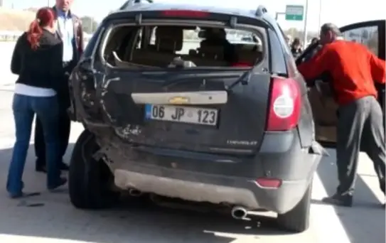 Ankara'da Trafik Kazaları: 11 Yaralı