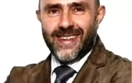 'lokman Hekim Gelse Yaram Azdırır'