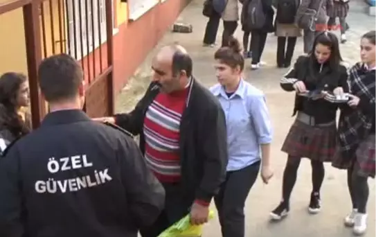 Rize'de Kız Öğrencilere Öğle Tatili Yasağı