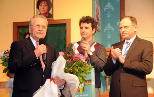 'Yalan İçinde Yalan' Manisa'da