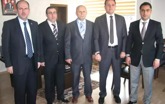 AK Parti Milletvekillerinden Gençlik Hizmetleri ve Spor İl Müdürü'ne Ziyaret