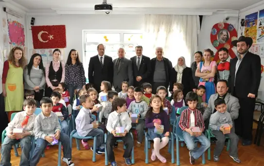 Bolu'da 'Temiz Dünya' İsimli Tiyatro Gösterimi Devam Ediyor