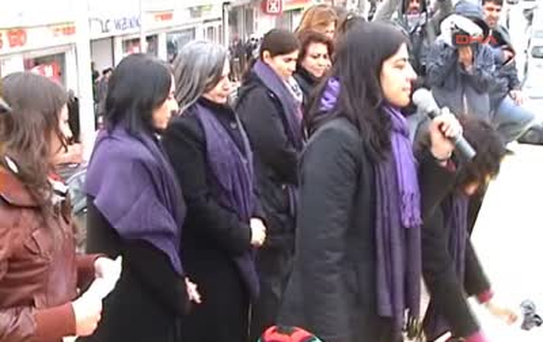 'Öcalan Özgür Olana Kadar Alanlardayız'