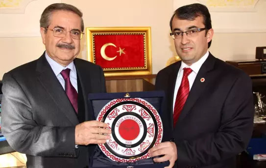 Gazeteci Yazar Taha Akyol Bozok Üniversitesi Öğrencileri ile Buluştu