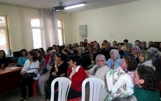 Halk Eğitim Kursiyerlerine Kanser Semineri Verildi