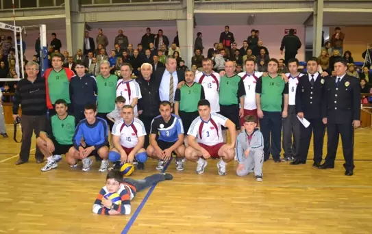 Alaplı Emniyetinden Voleybol Turnuvası