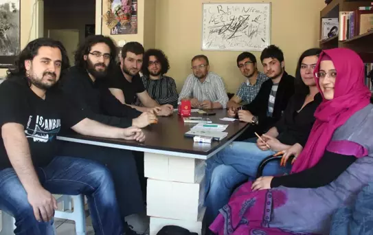 Anti Kapitalist Müslüman Gençler'den İşçilere 1 Mayıs Desteği