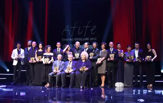 Yapıkredi Afife Tiyatro Ödülleri'nden İBB Şehir Tiyatroları'na 9 Ödül

