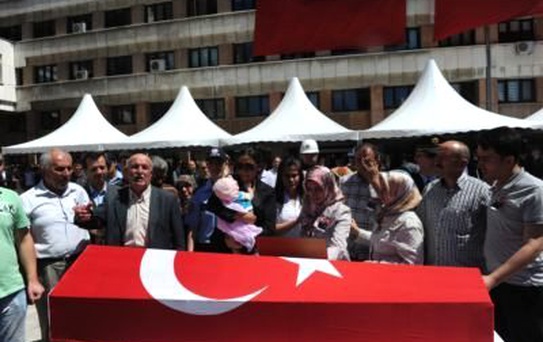 Şehit Polis Memuru Zekeriya Yurdakul İçin Tören Düzenlendi ( Geniş Haber )