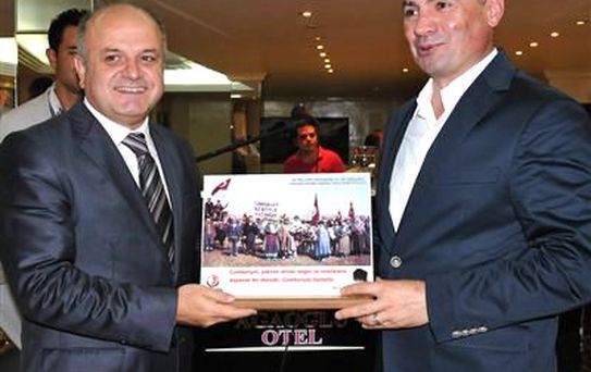 Başkan Erdoğan Vali Çakacak'a Veda Yemeği Verdi