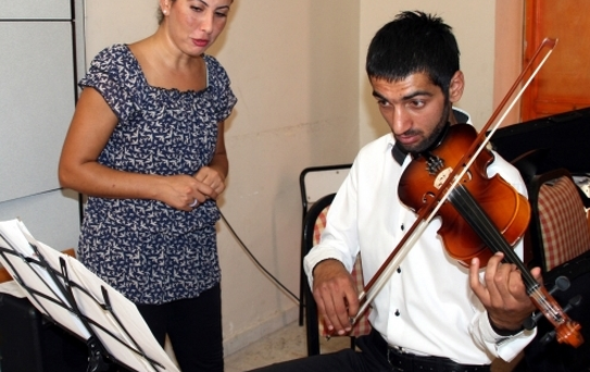 Sokaktan Bir Kemancı Çıktı