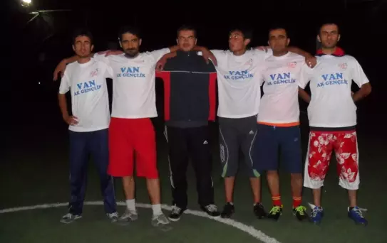 Van'da AK Parti İl Gençlik Kolları Başkanlığı'nın Yaz Kampı Sona Erdi