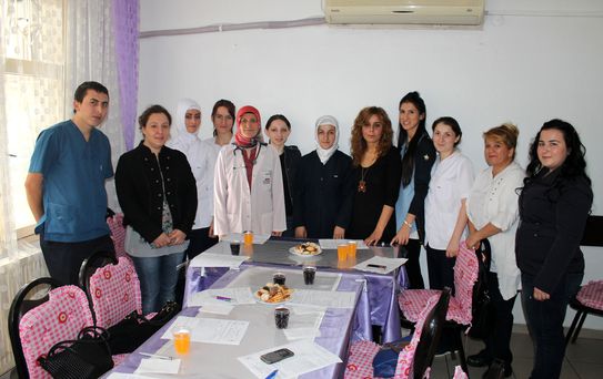 Bebeğin İlk Aşısı Anne Sütü