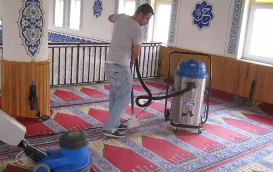 Camilerin Temizliği Belediyede