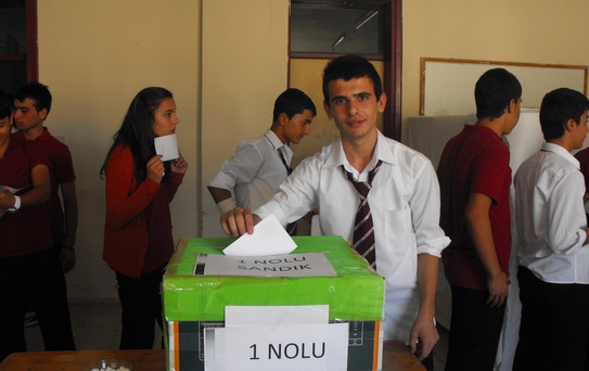 Bozyazı Lisesi'nde Okul Öğrenci Meclisi Başkanlığı Seçimi Yapıldı