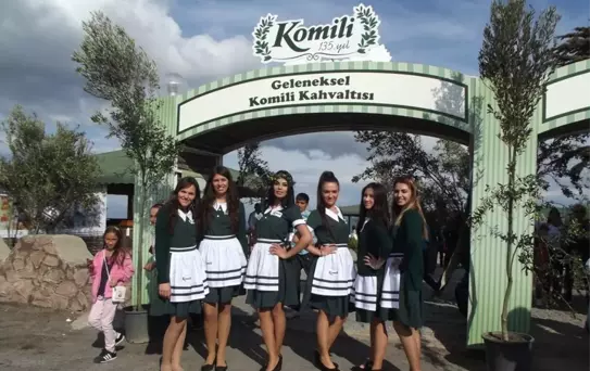 8. Ayvalık Zeytin Hasat Şenlikleri'ne Kahvaltılı Final