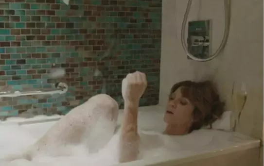 Küvet Sahnesi Çok Konuşulacak!