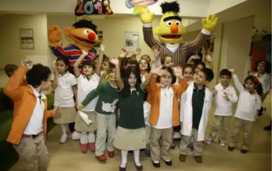 Susam Sokağı Kahramanları Çocuklarla Buluştu