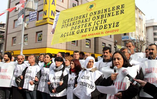 BDP'den Açlık Grevlerine Destek Eylemi