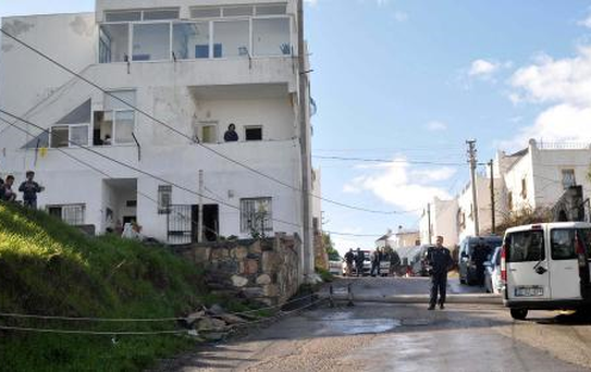 Kayan Otomobil, Elektrik Direğini Devirdi