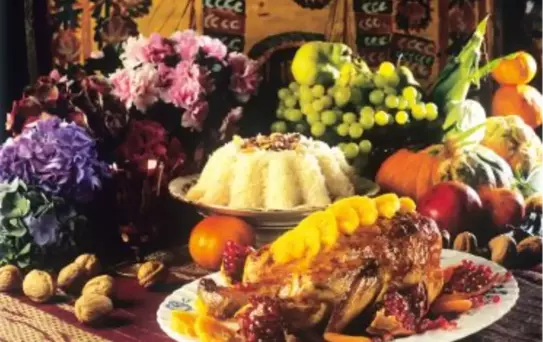 Kayıp Tatların İzinde: Renkler, Kokular, Hikâyeler