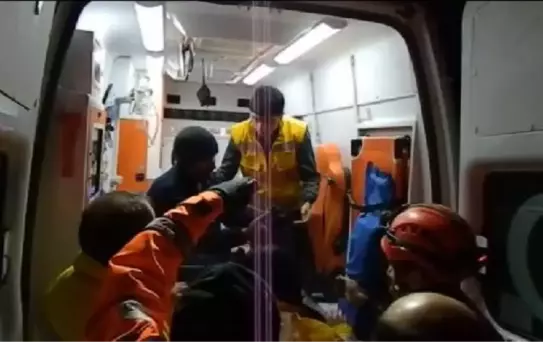 Kaçan Boğanın Peşinde Az Kalsın Öleceklerdi