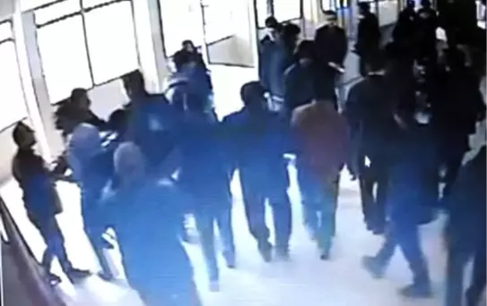 Öğretmene Dayak Güvenlik Kamerasında