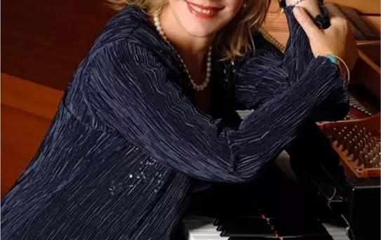 Piyanist Gülsün Onay Mersinlilerle Buluşacak