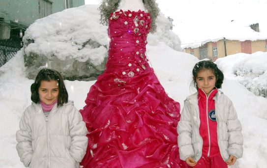 Hakkari'de 'Kardan Gelin'E Yoğun İlgi