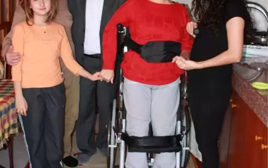 Kemik Erimesi Hastası Annenin Tekerlekli Sandalye Sevinci