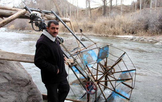Elektriğini Oltu Çayı'ndan Üretiyor