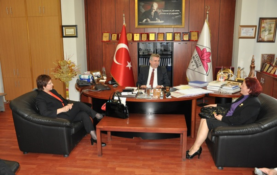 Kadınlar Çatalca Belediyesi'nin Programında Buluştu