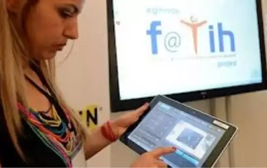 Milli Eğitim Bakanlığı'ndan 'Tablet Bilgisayarların Bozuk Çıktığı' İddialarına Cevap