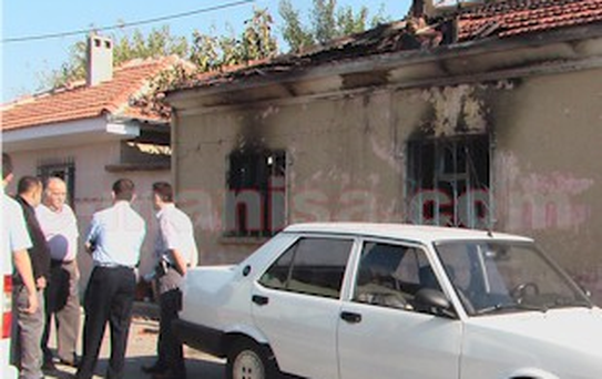 Alaşehir'de Ev Yangını