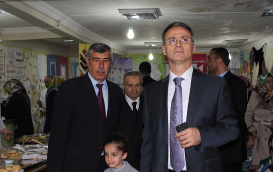 Diyarbakır'da Öğrenciler Yararına Kermes Düzenlendi