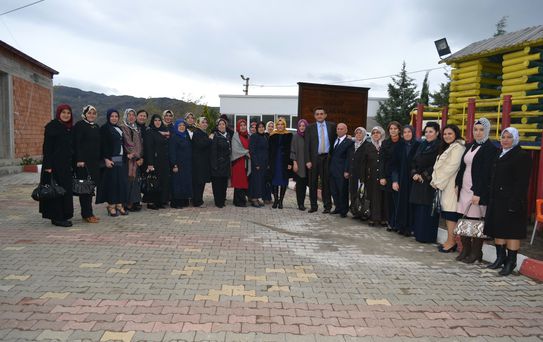 Ak Partili Milletvekili Eşleri İskilip'i Gezdi