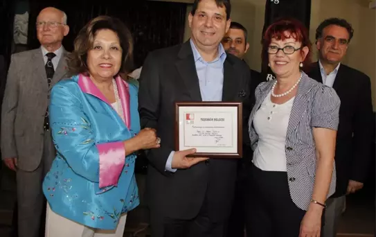 Kadınlardan Erkeklere Teşekkür Plaketi