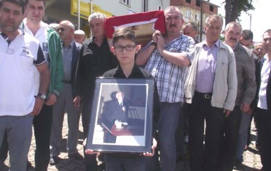 Eski Milletvekili Kapıcı Toprağa Verildi