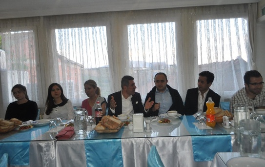 Demirci'de Tayini Çıkan Savcı ve Hakimlere Veda Yemeği