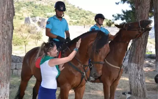 Efes'e Atlı Jandarma