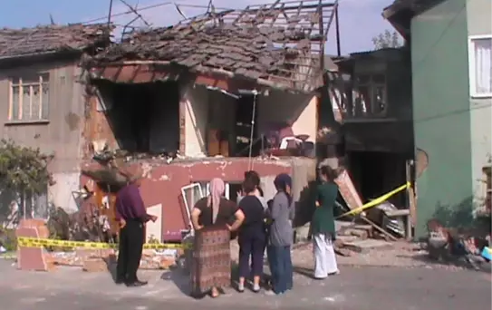 Karabük'teki Tüp Patlaması 4 Evi Kullanılamaz Hale Getirdi