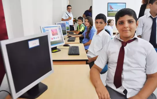 Corendon Havayolları'ndan Okula Bilgisayar Laboratuvarı